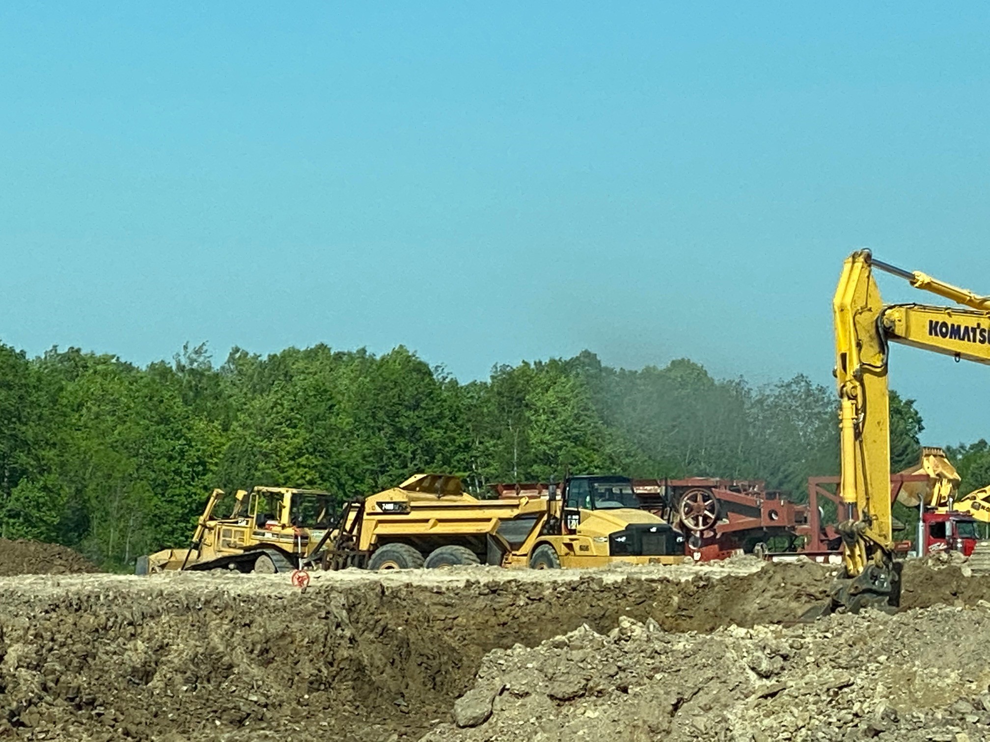 Ground moving equipment Moving earth